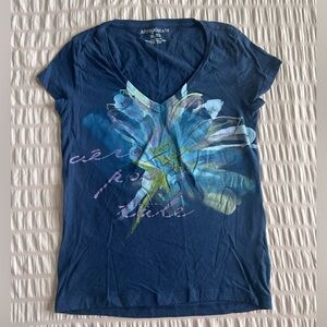 Aeropostale Blue Floral V-Neck Graphic Tee (XL)